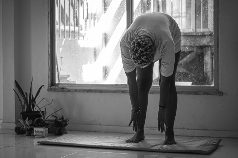 Améliorer sa posture : guide complet pour un dos en santé