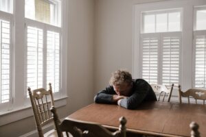 La dépression clinique : comprendre, diagnostiquer et traiter cette maladie mentale