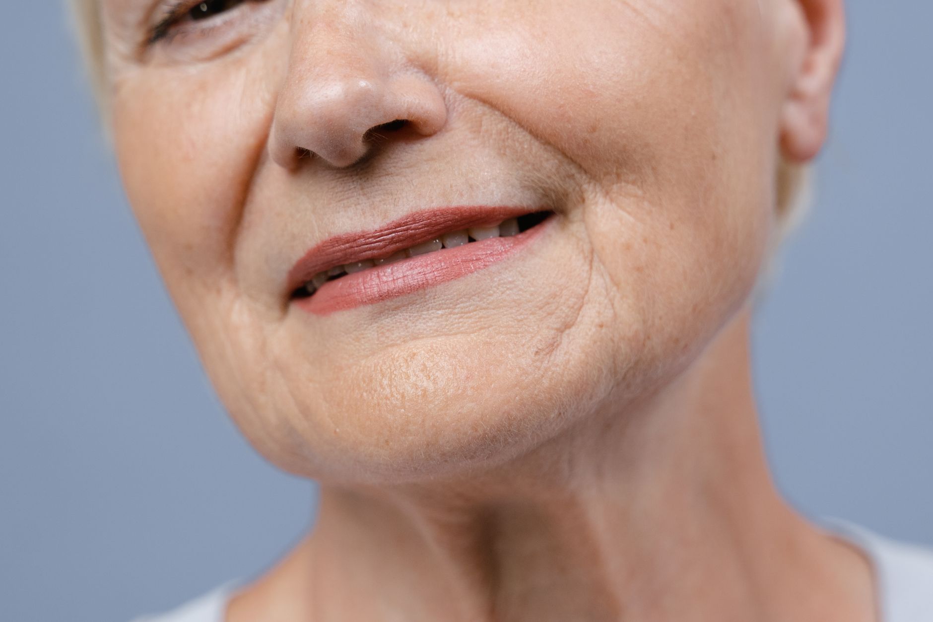 La peau vieillissante : comprendre, prévenir et accompagner le vieillissement cutané