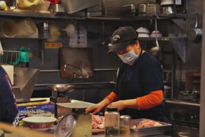 La salmonellose : symptômes, transmission, traitement et prévention