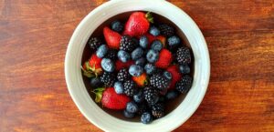 Les superaliments : entre mythes marketing et réalités scientifiques