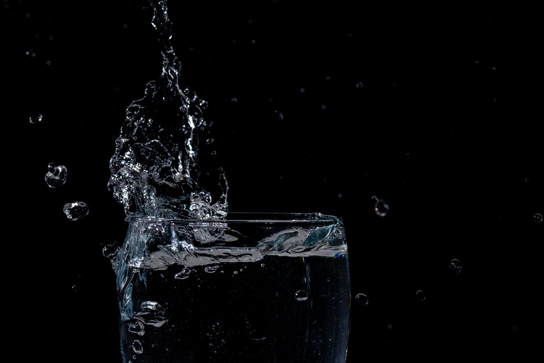 L’importance de l’hydratation : pourquoi l’eau est essentielle à votre santé