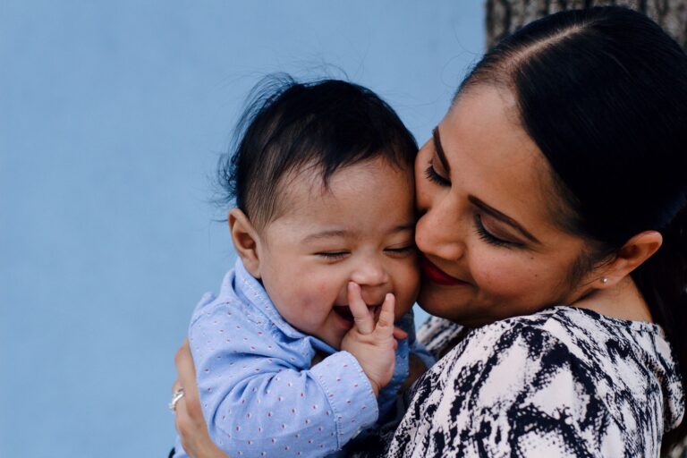 Psychose postpartum : diagnostic, symptômes et prise en charge