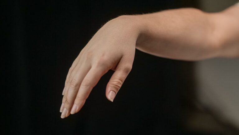 Structure des ongles : anatomie complète et fonctions