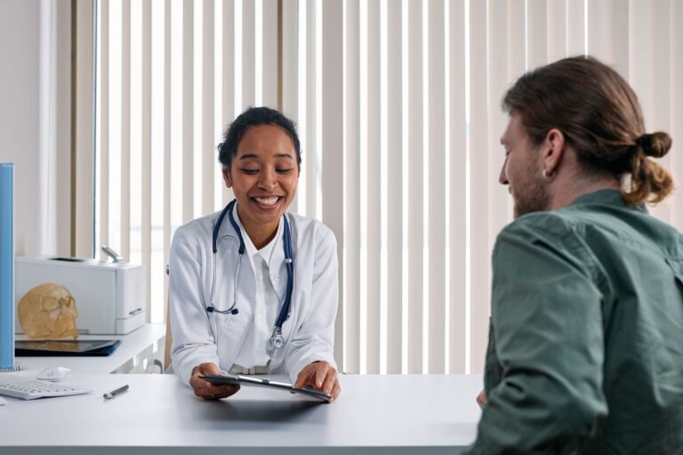 Communication efficace du pronostic : guide complet pour les professionnels de santé