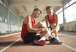Déchirure musculaire : causes, symptômes, traitement et prévention