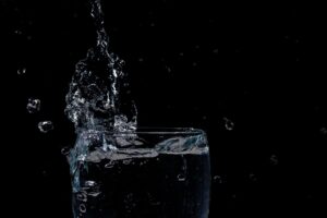 Eau et hydratation : rôle clé dans la réhabilitation et la récupération physique