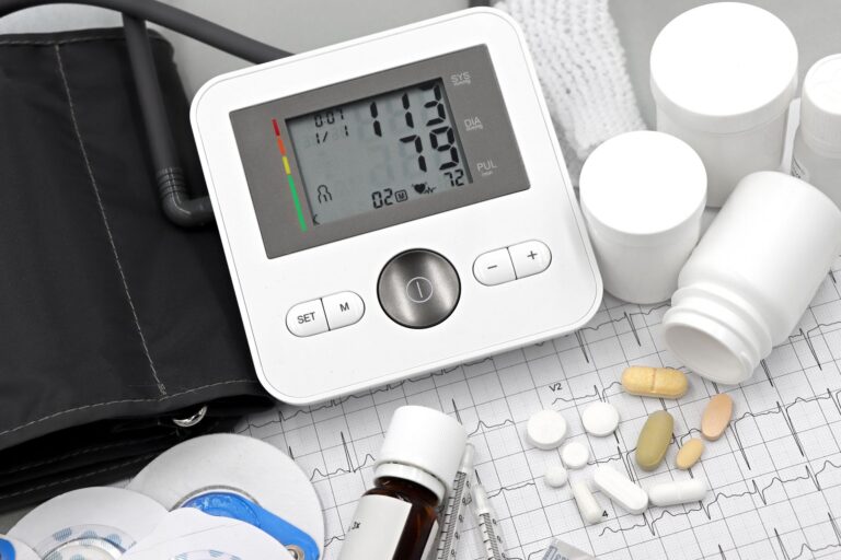 Hydrochlorothiazide et hypertension : tout savoir sur ce diurétique de référence