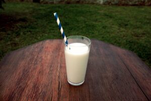 Le lait et le calcium : prévention de l'ostéoporose et bienfaits nutritionnels