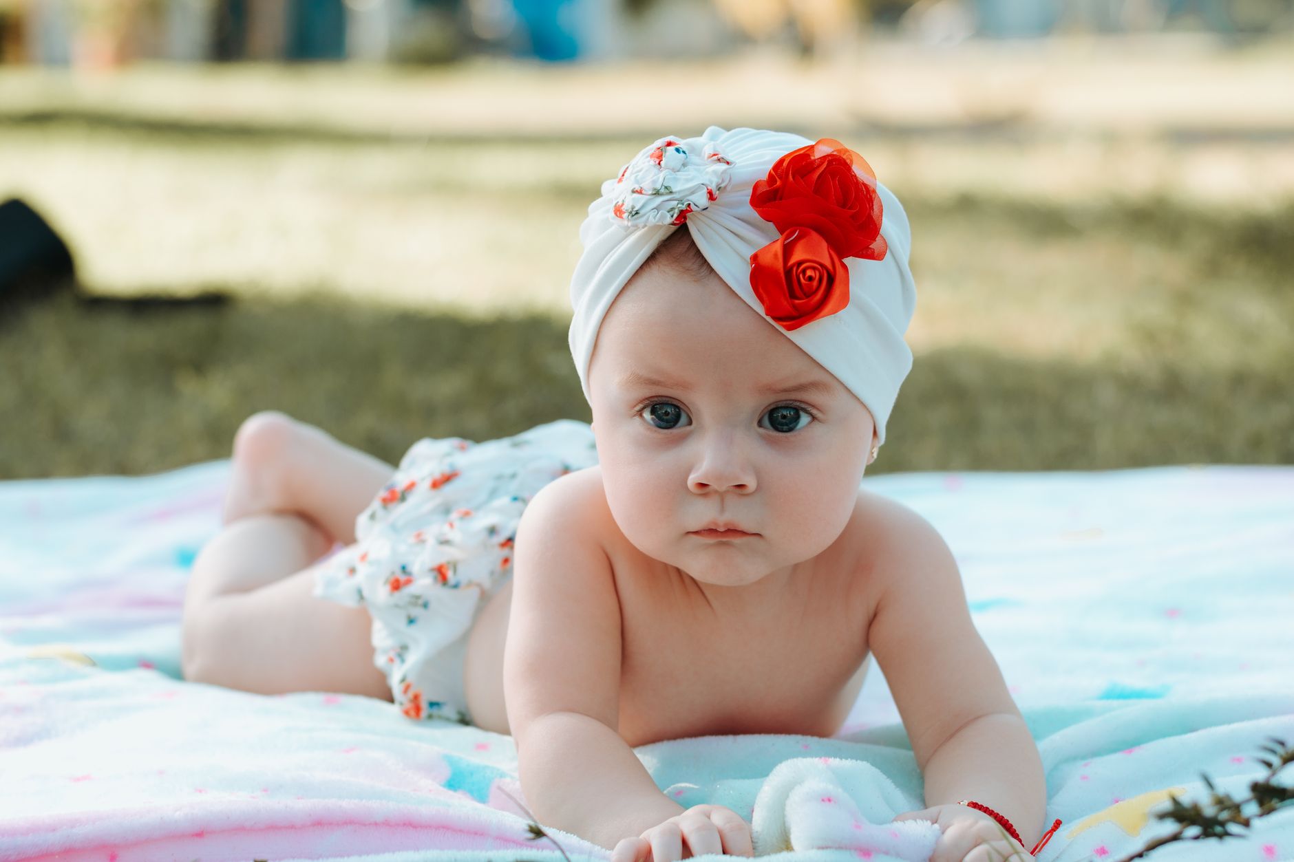 Le retournement du bébé : étapes, âge et conseils de sécurité