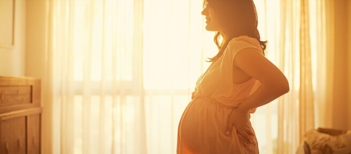 Malaise dorsal pendant la grossesse : causes, prévention et solutions