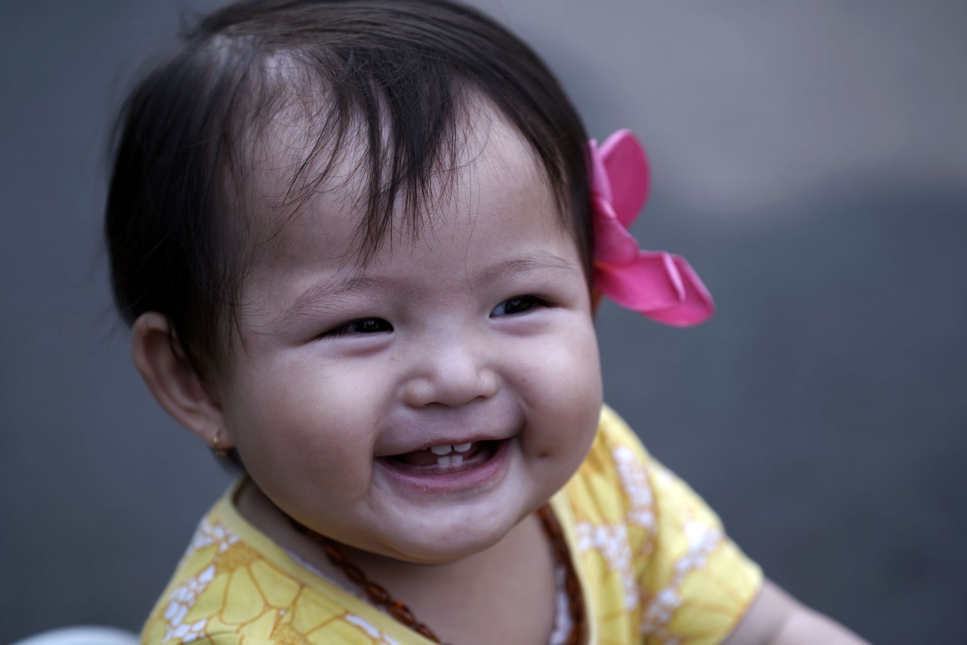 Poussées dentaires pédiatriques : guide complet pour accompagner bébé