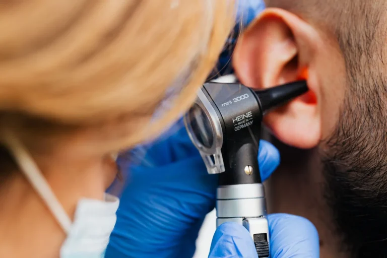Cholestéatome avancé : causes, symptômes et complications