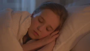 Lumière bleue et sommeil pédiatrique : risques et protection