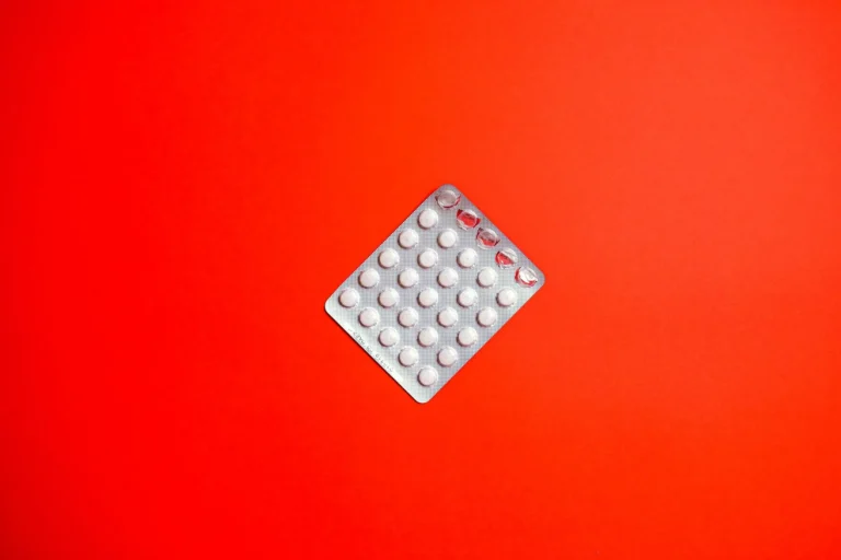 Simvastatine et cholestérol : guide complet du traitement